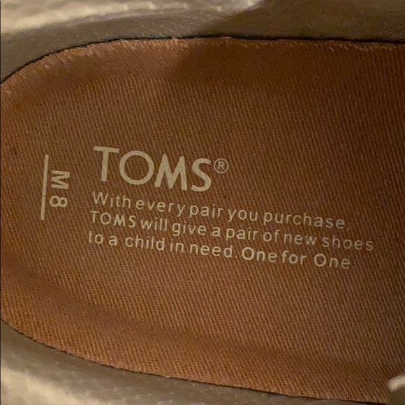 Men’s Toms
